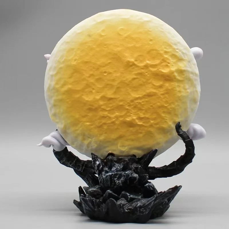 Colecionável One Piece Monkey D. Luffy Gear 5 mede 15cm e possui detalhes vibrantes com iluminação especial.